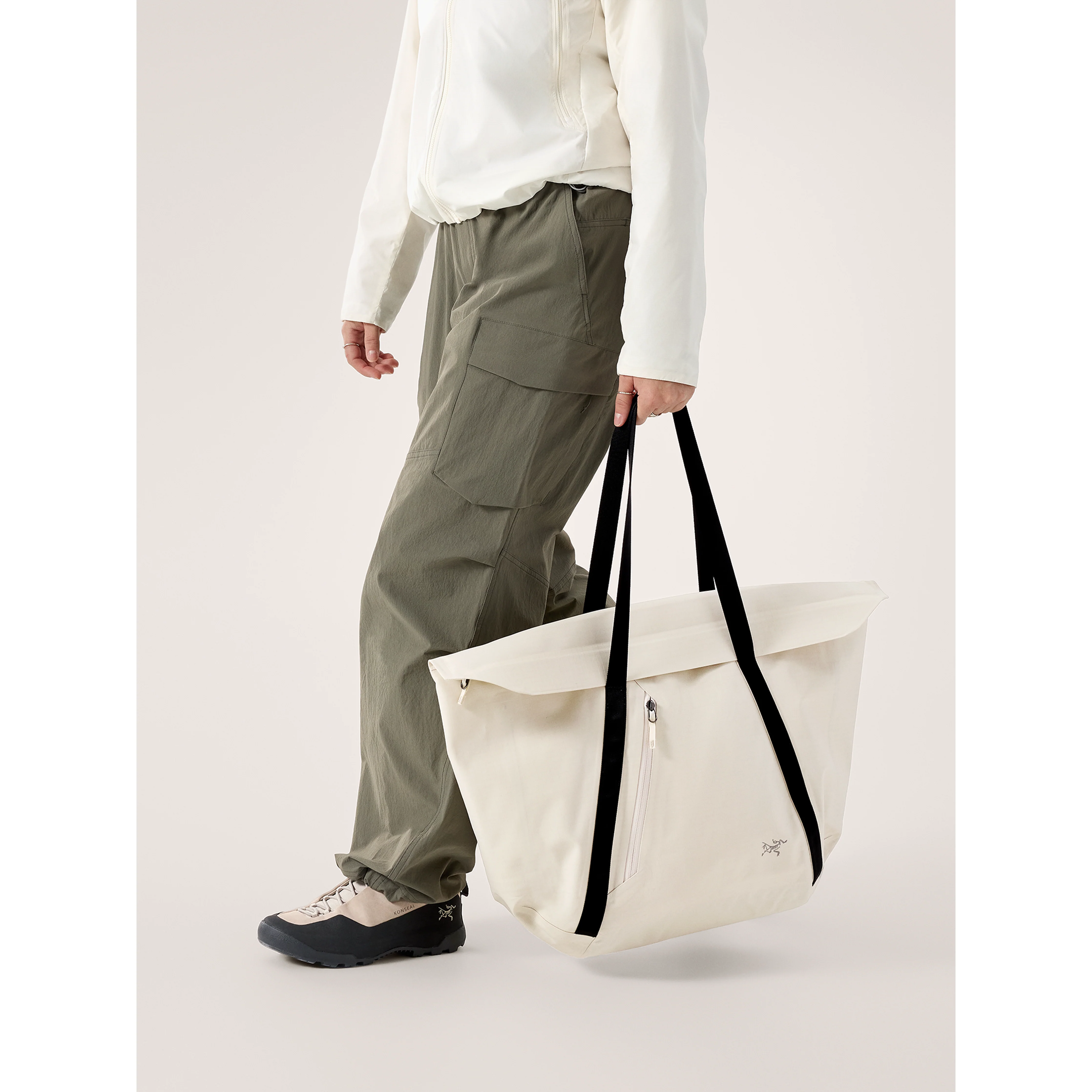 Arc'teryx Granville 30 Carryall Bag - Image 11