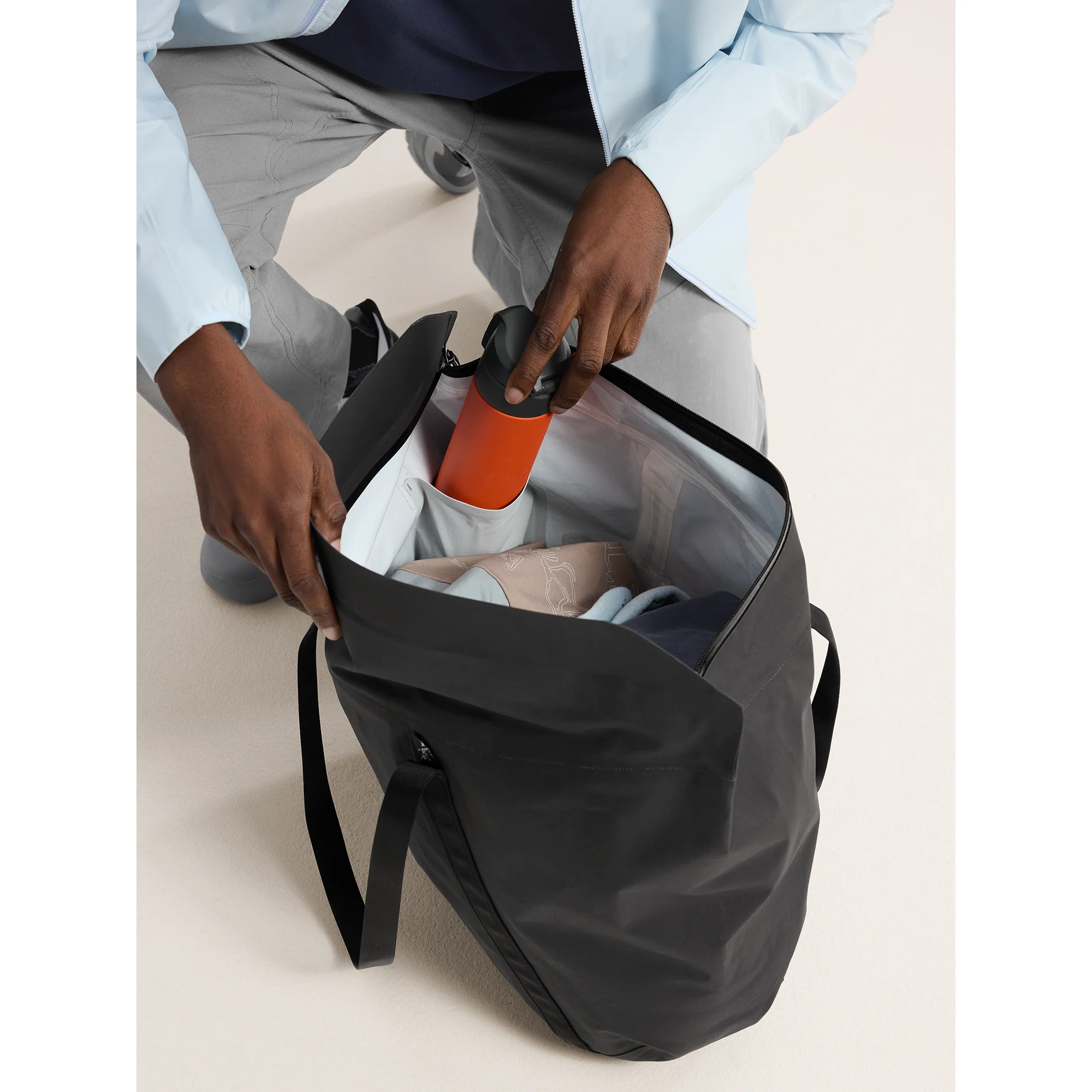 Arc'teryx Granville 30 Carryall Bag - Image 6