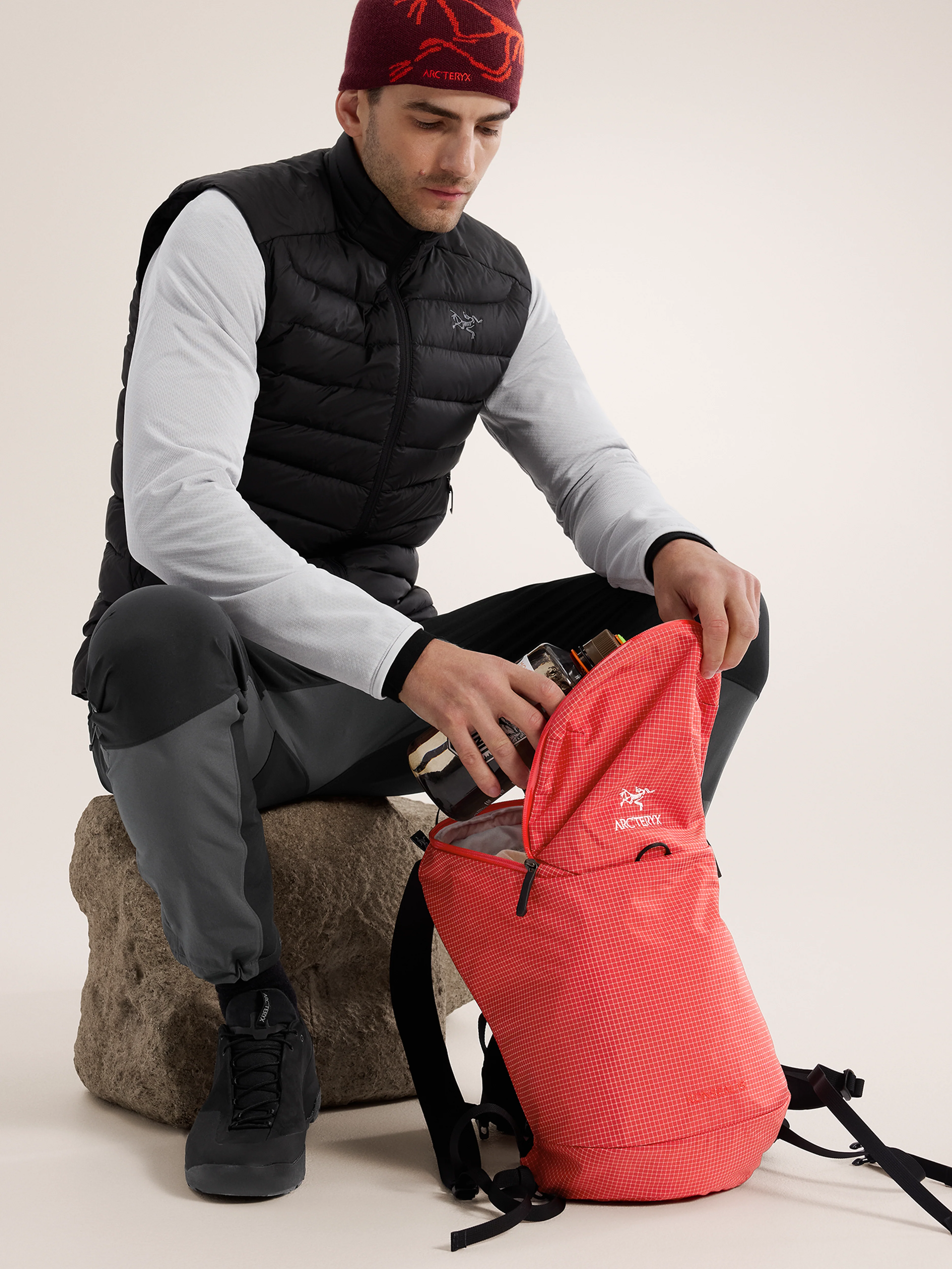 Arc'teryx Konseal 15 Backpack - Image 30