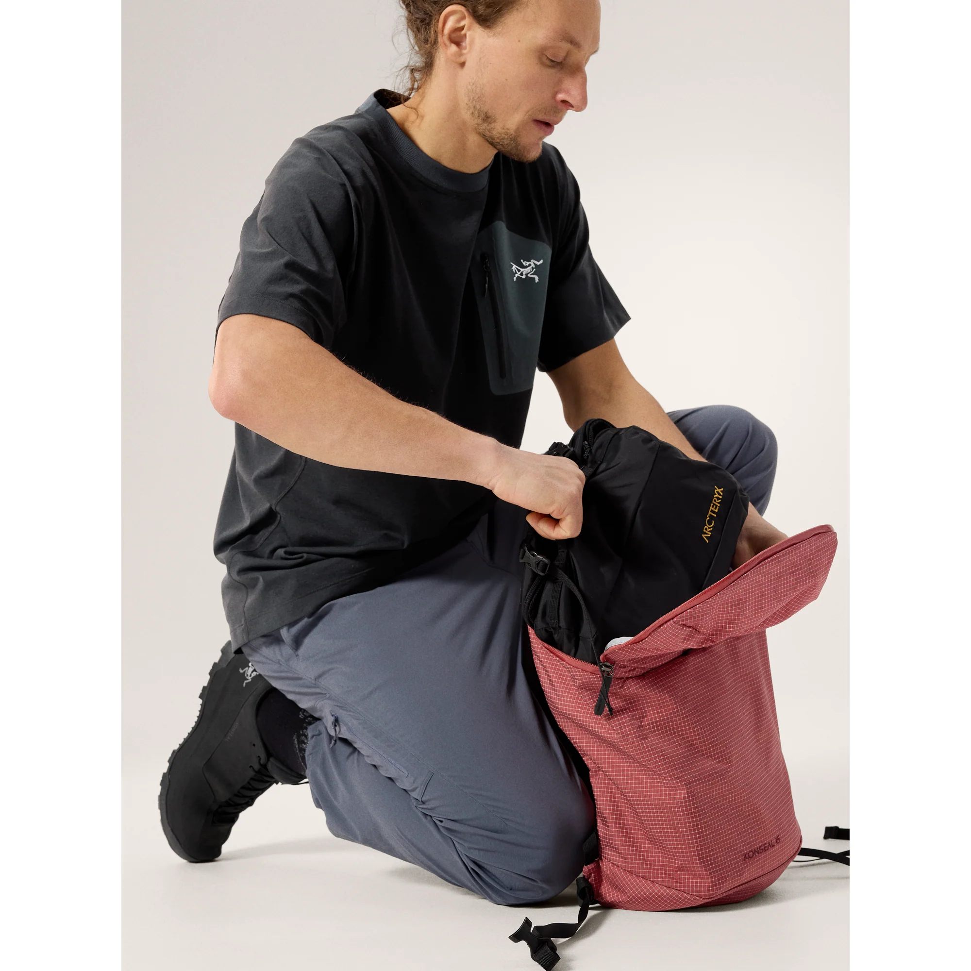 Arc'teryx Konseal 15 Backpack - Image 46