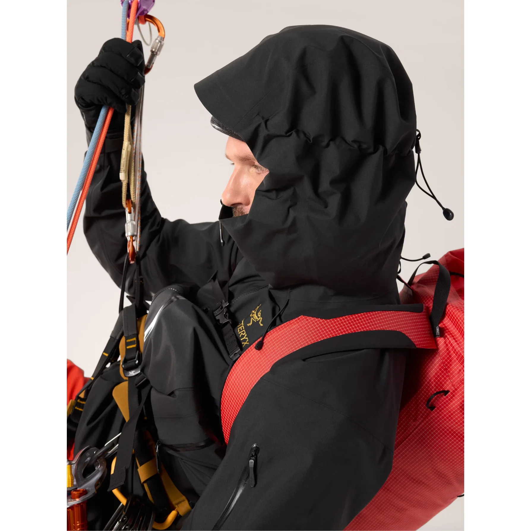 Arc'teryx Men's Alpha SV Jacket - Image 6