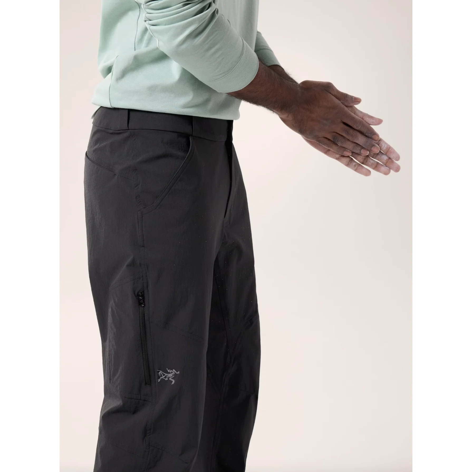 Arc'teryx Men's Cronin Pant in Black - Image 7
