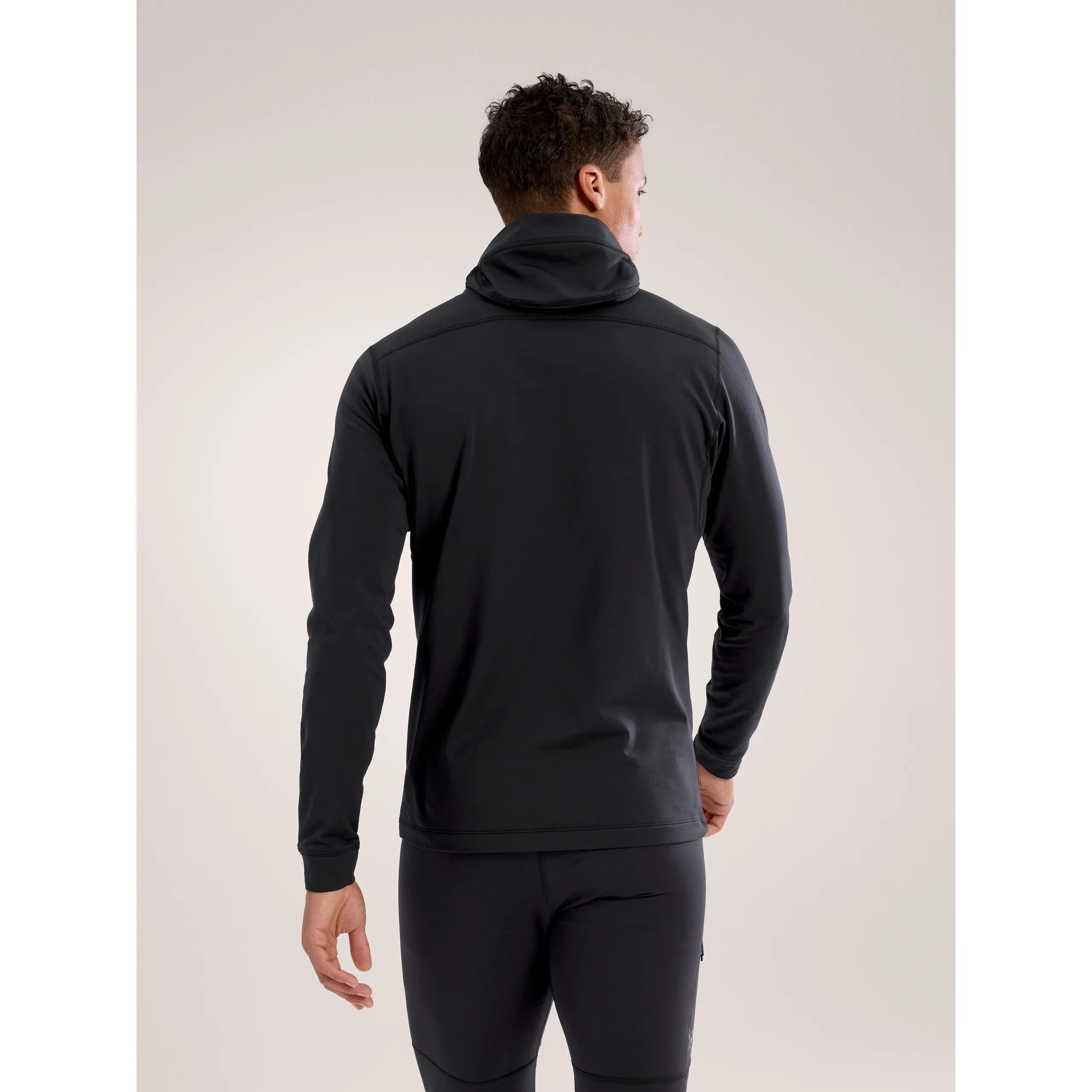 Arc'teryx Men's Rho LT Hoody in Black - Image 3