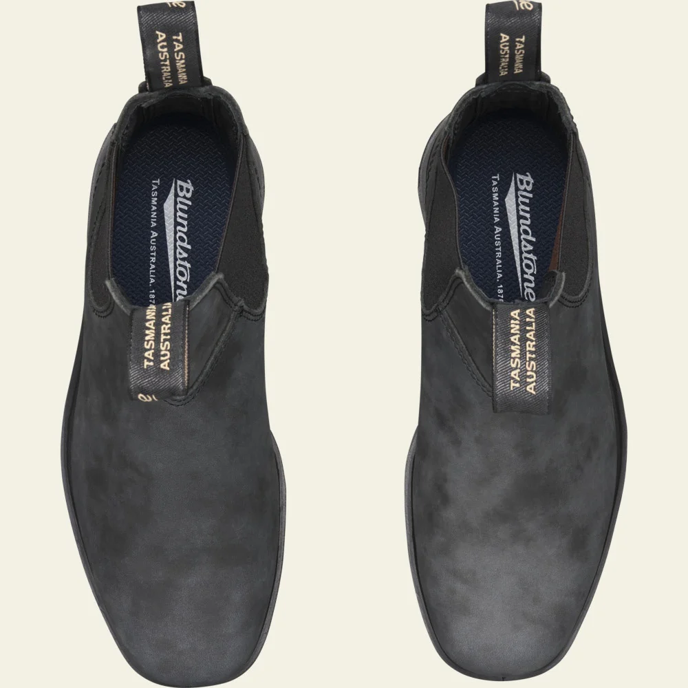 Blundstone 1308 Premium Leather Chelsea Boots in Rustic Black - Image 4