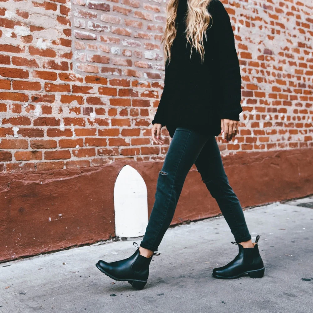 Blundstone Women's Series 1671 Heeled Boots in Black - Image 6