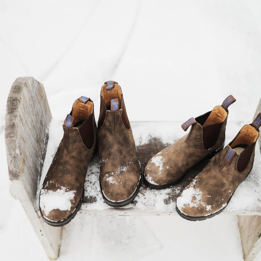 Blundstone Thermal 584 Chelsea Boot in Rustic Brown - Image 3