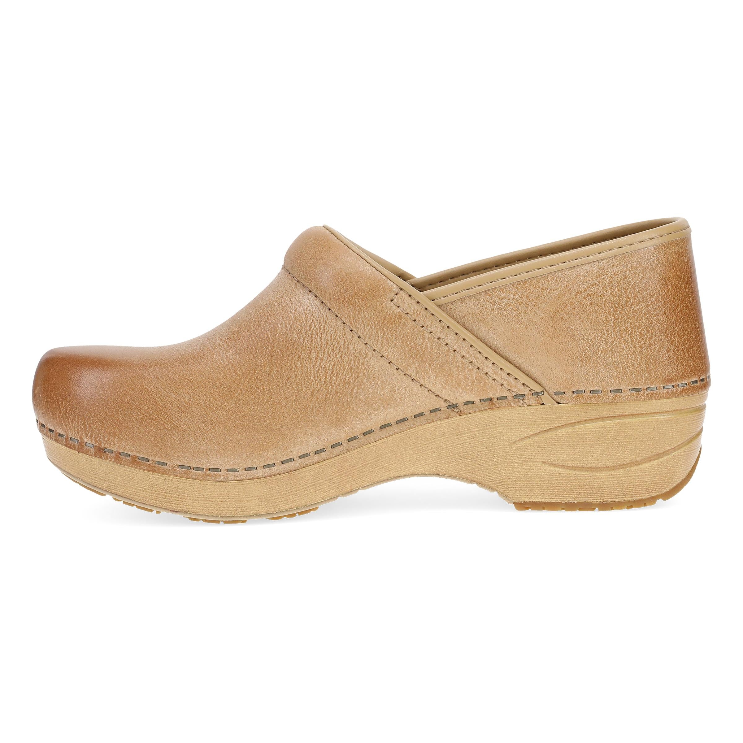 Dansko Women's XP 2.0 in Black Waterproof - Image 12