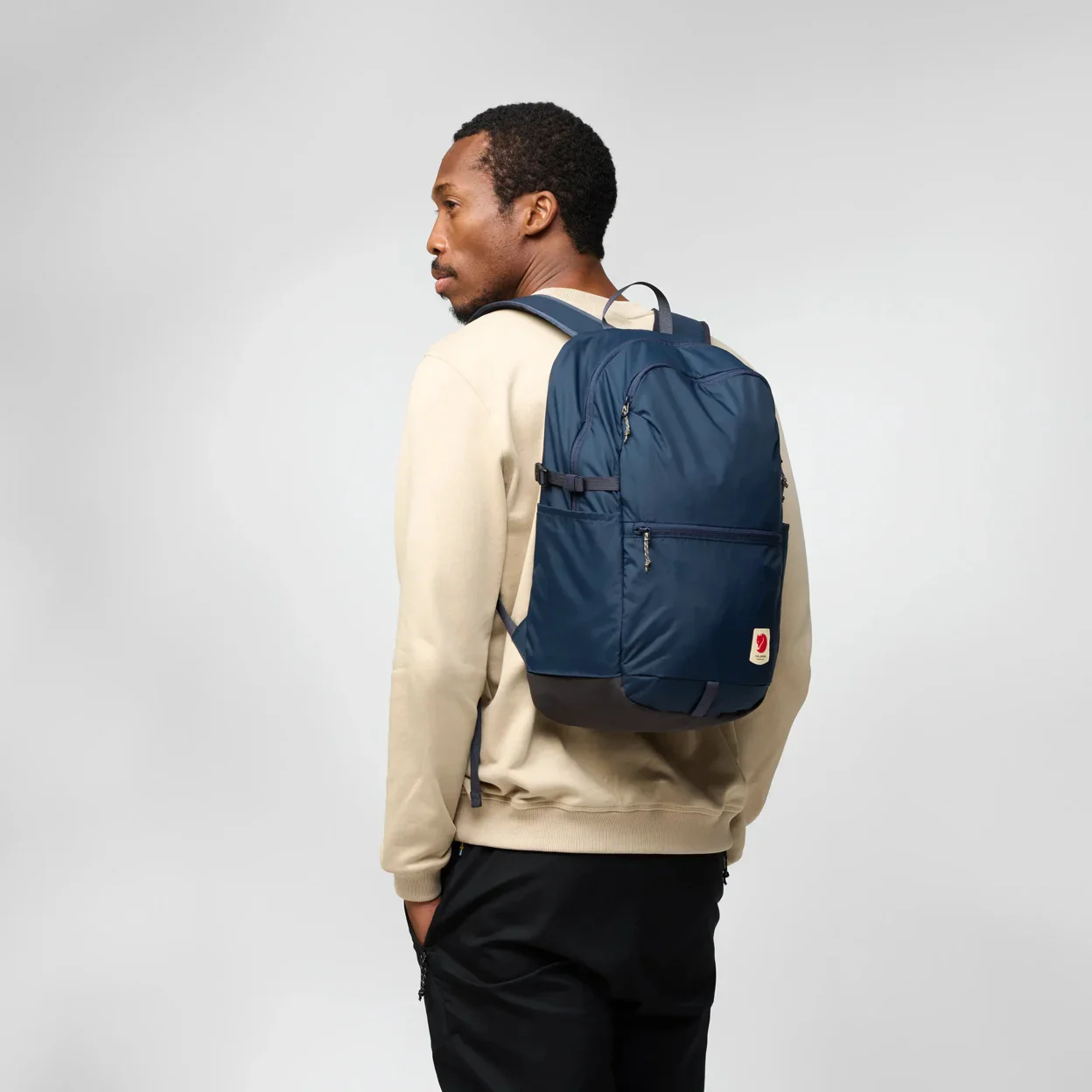 Fjallraven High Coast Backpack 24 in Navy - Image 4