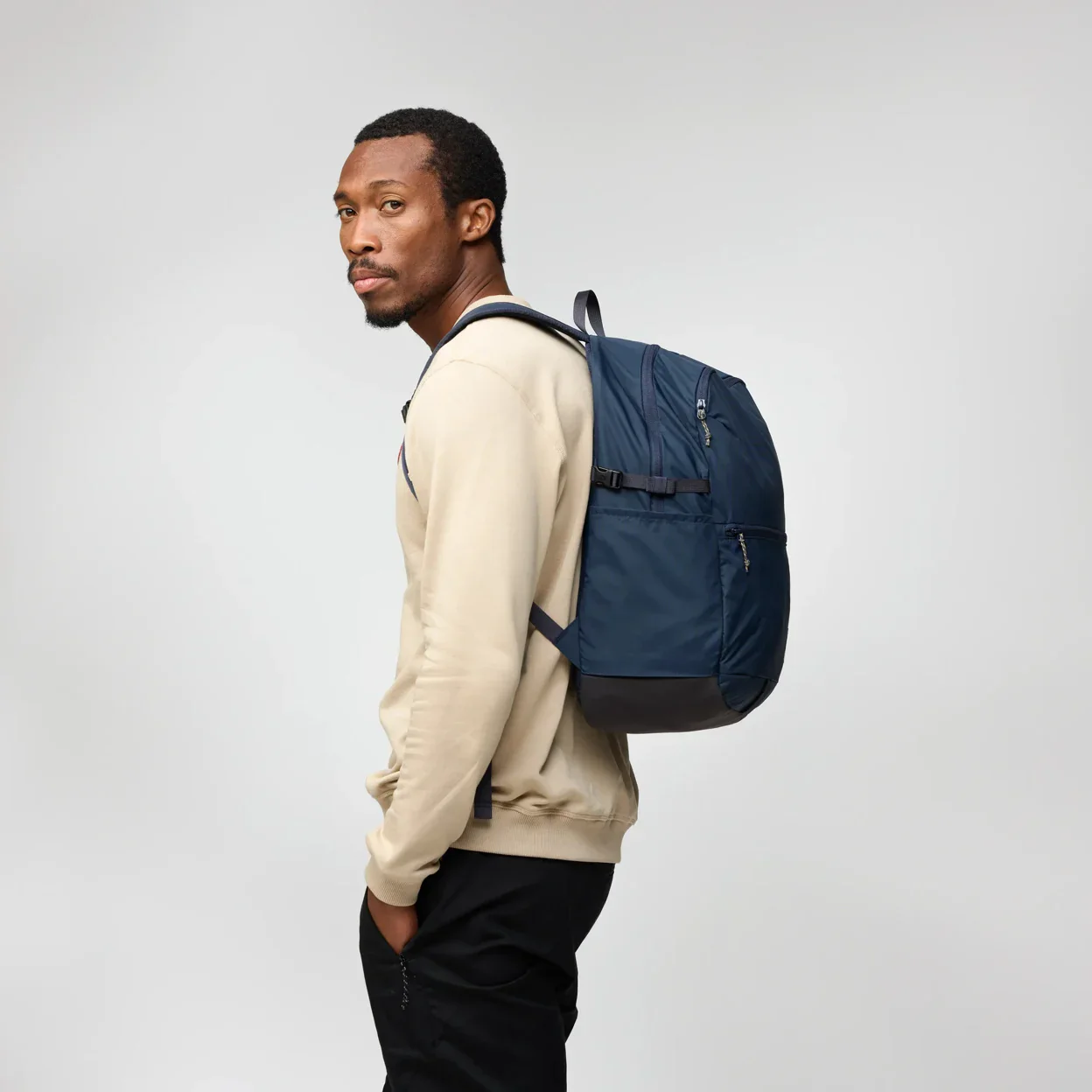 Fjallraven High Coast Backpack 24 in Navy - Image 5