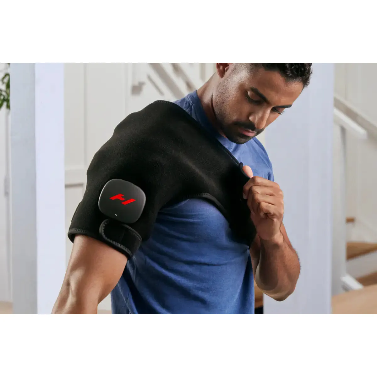 Hyperice Venom 2 Left Shoulder in Black - Image 5