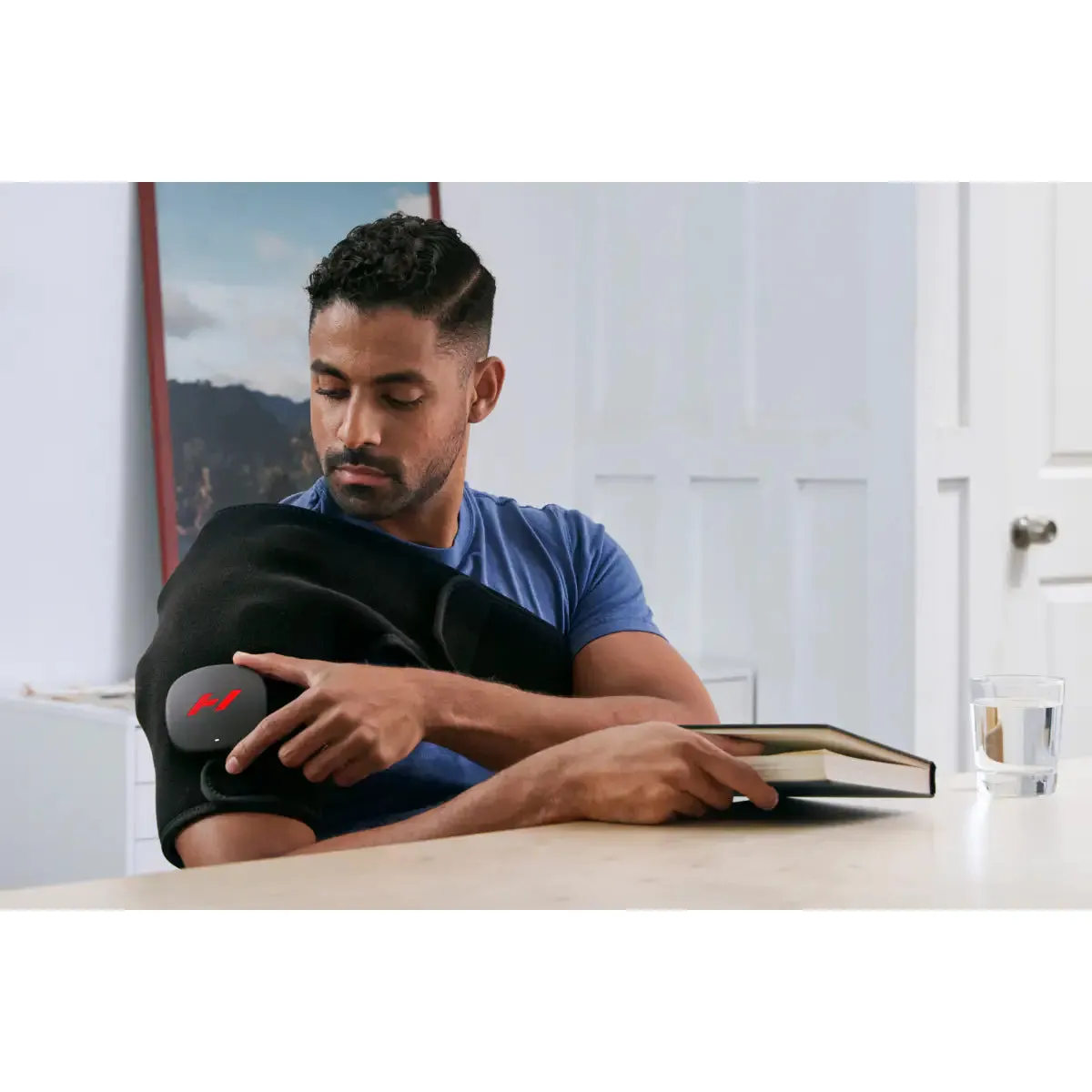 Hyperice Venom 2 Left Shoulder in Black - Image 6