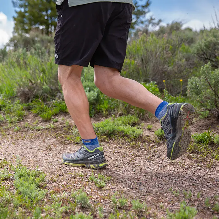 Injinji Men's Trail Midweight Mini-Crew in Neptune - Image 4