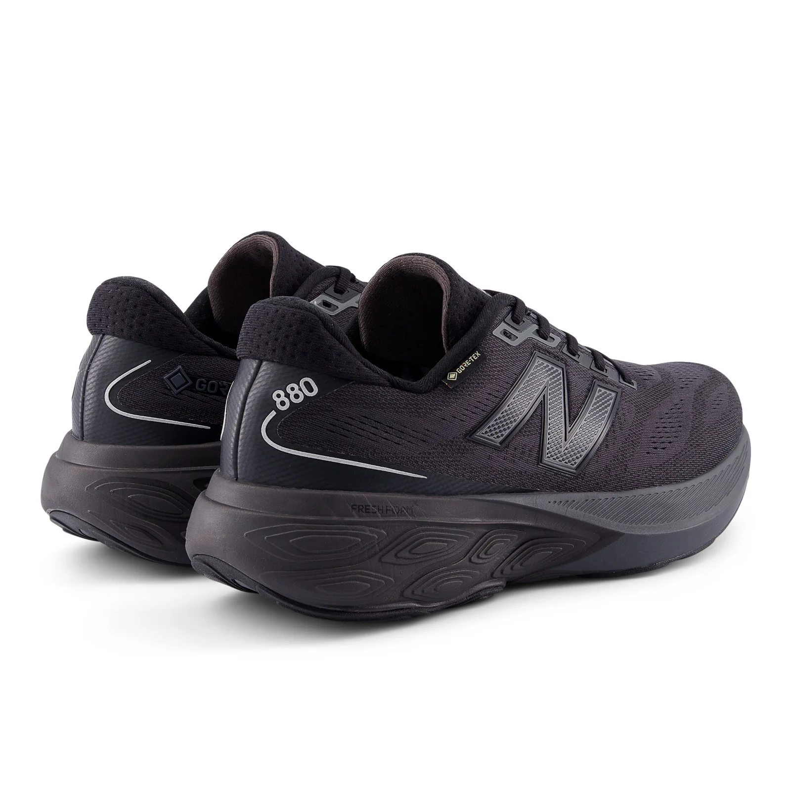 New Balance Men's Fresh Foam X 880v15 GORE-TEX® in Black with Castlerock and Silver Metallic - Image 5