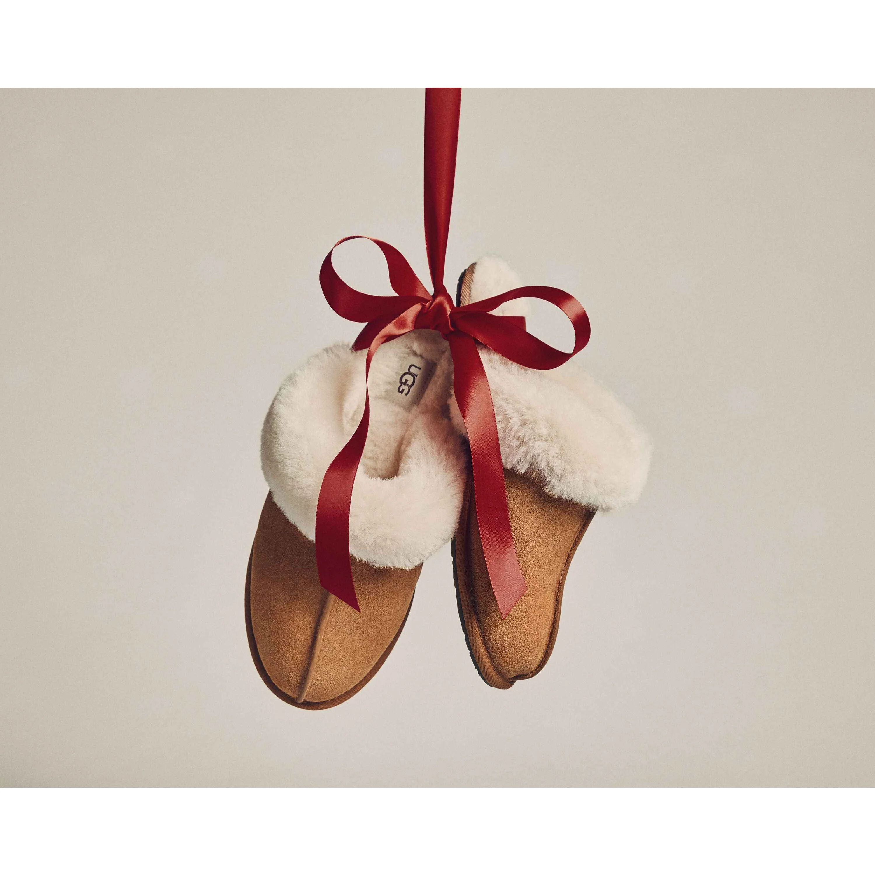 UGG Women's Scuffette II Slipper in Chestnut - Image 3