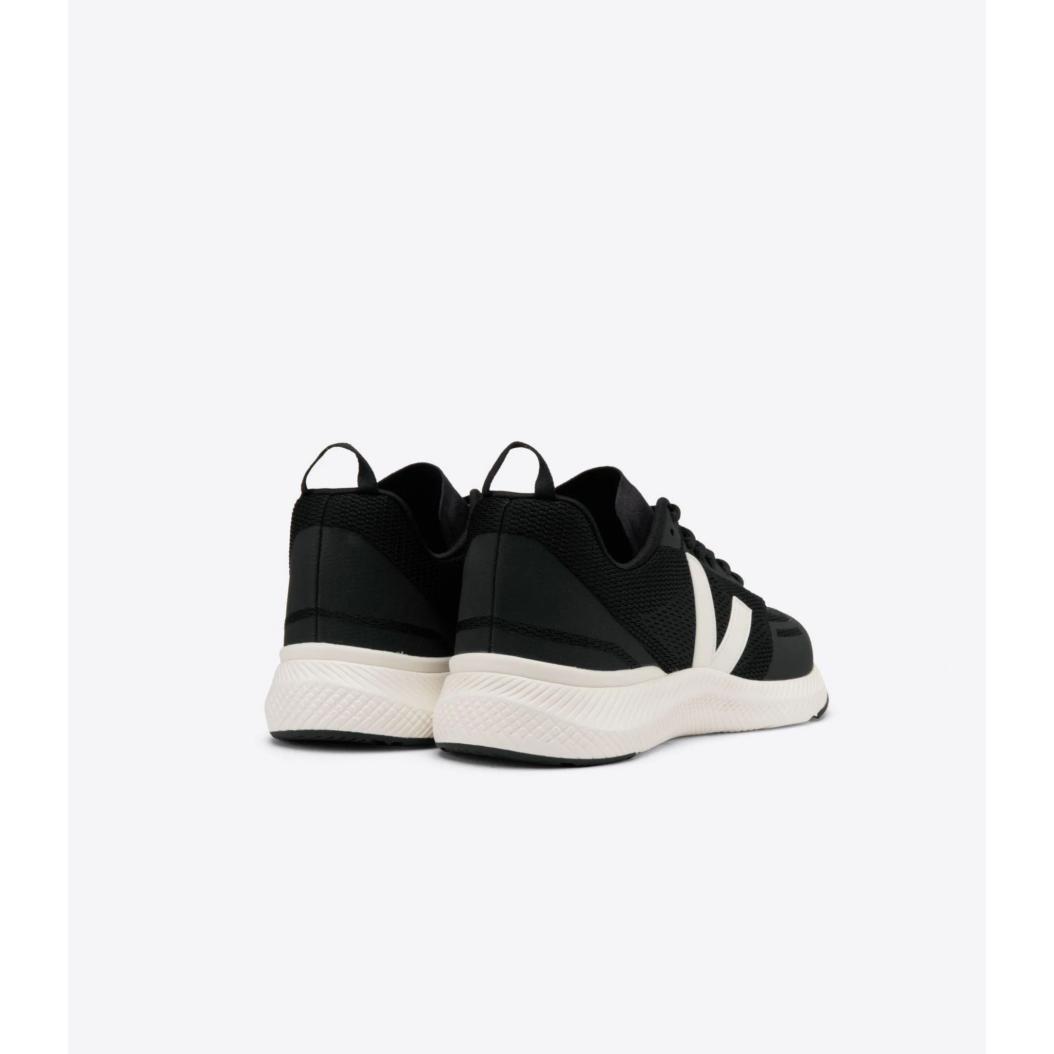 Veja Women's Impala Engineered Mesh in Black Cream - Image 3