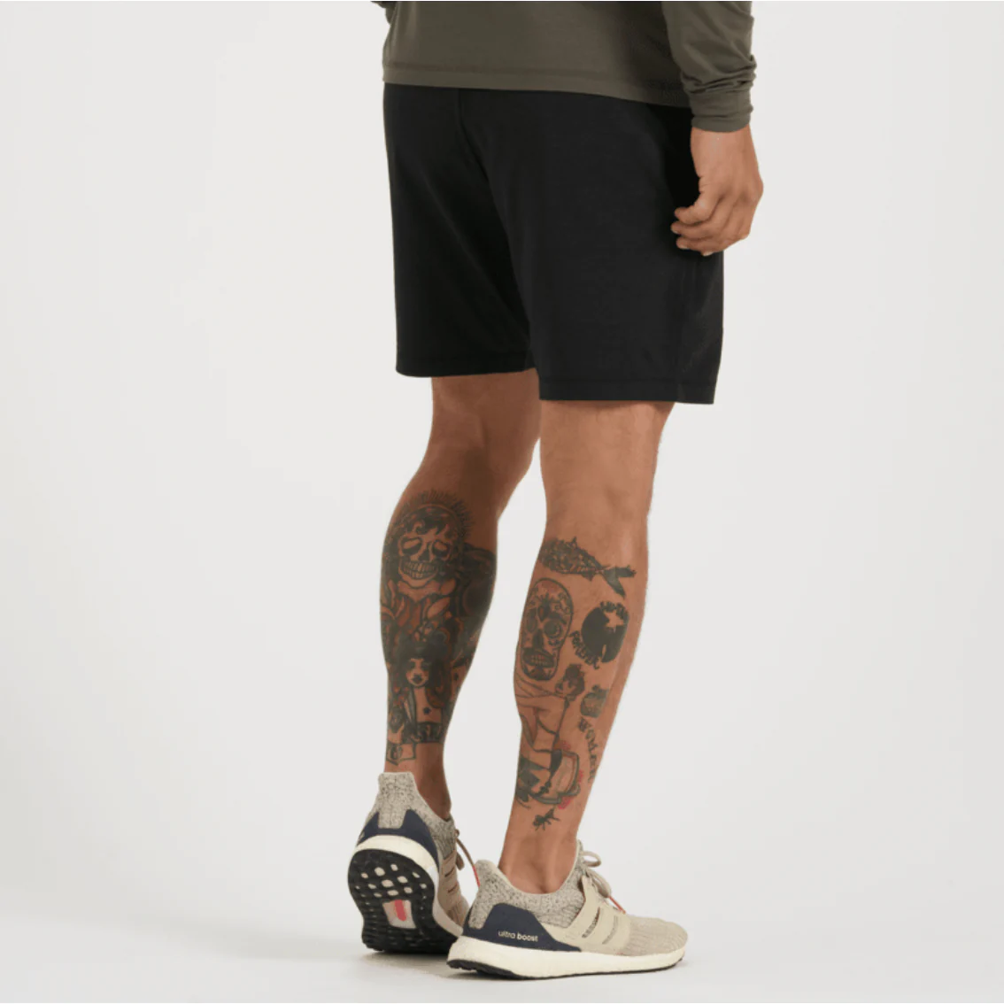 Vuori Men's Ponto Performance Short 7" in Black Heather - Image 3