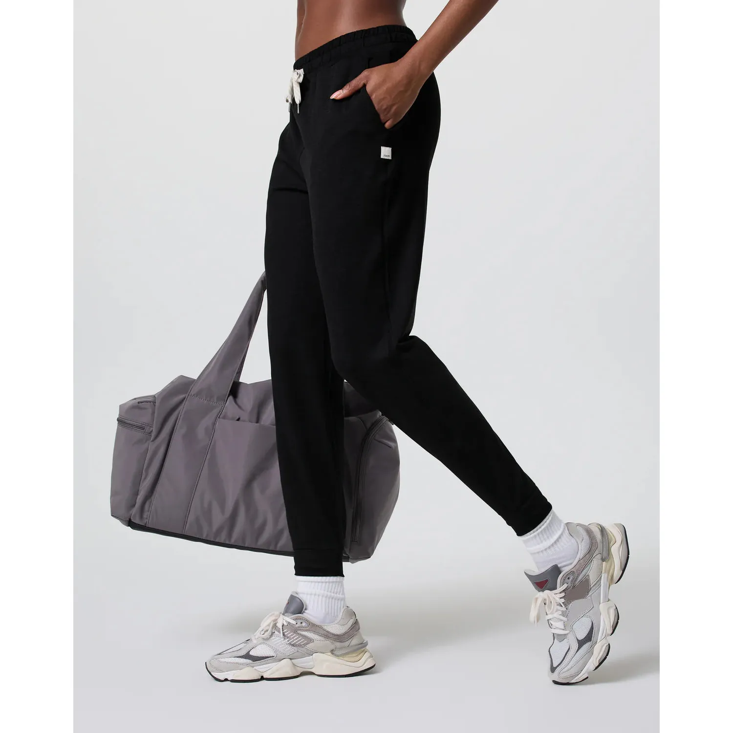 Vuori Women's Performance Jogger - Image 10
