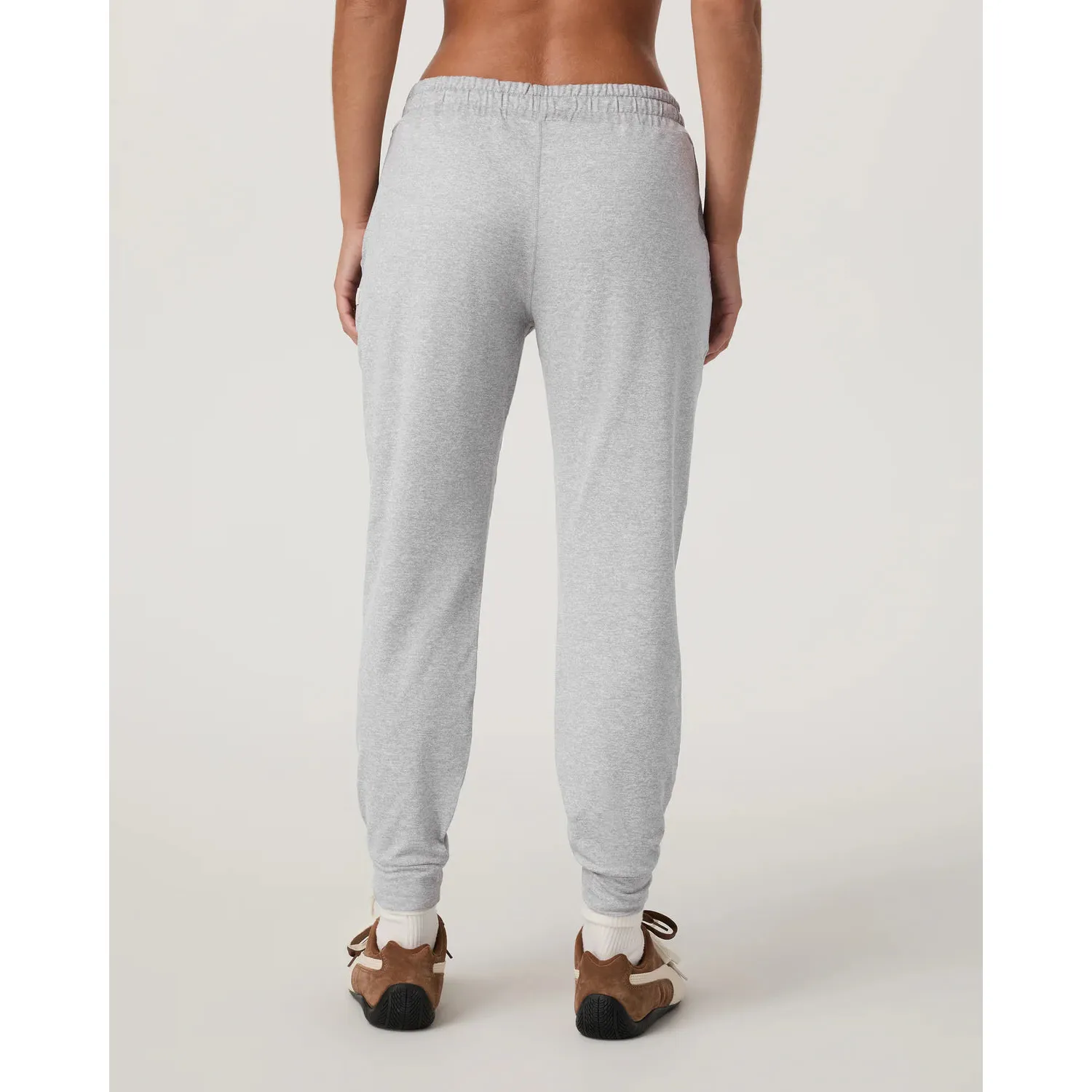 Vuori Women's Performance Jogger - Image 15