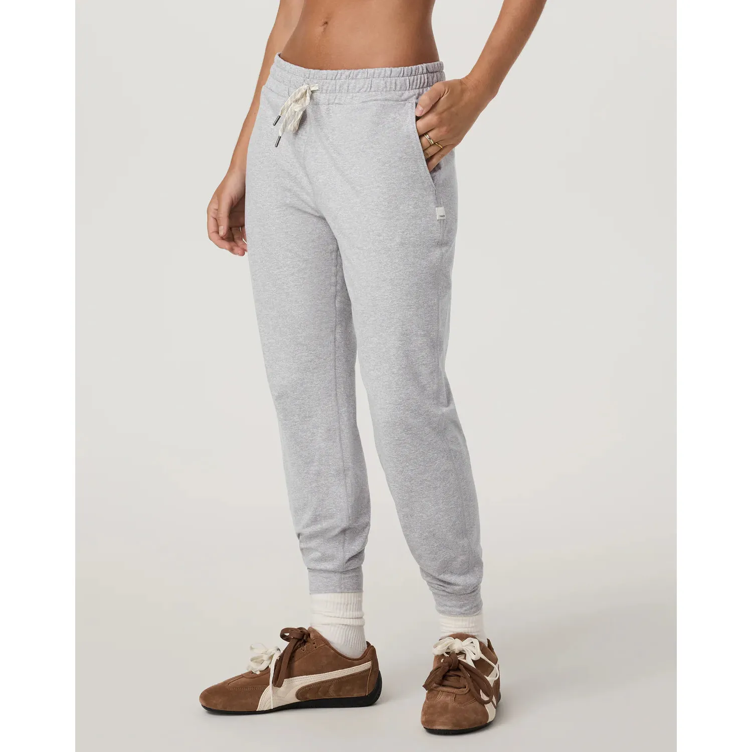 Vuori Women's Performance Jogger - Image 17