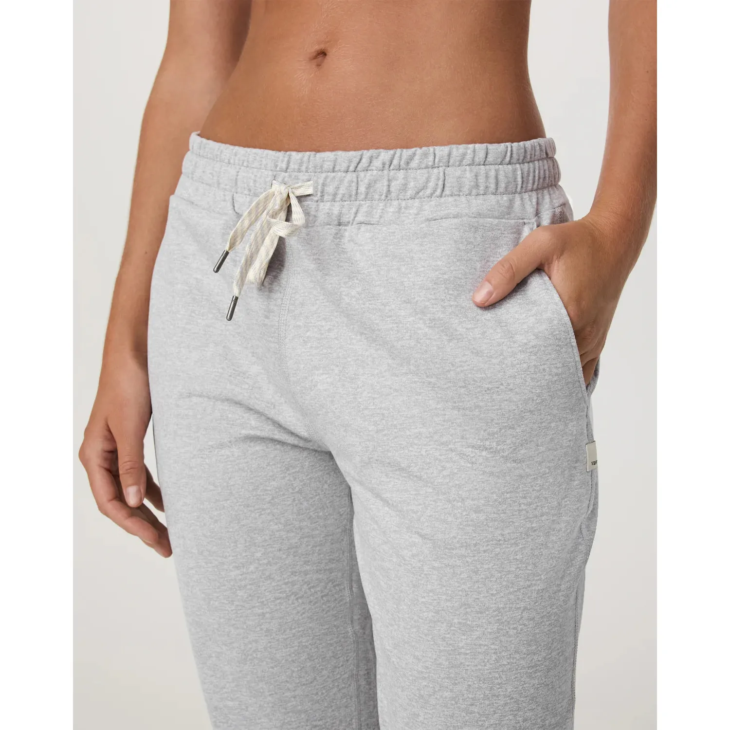 Vuori Women's Performance Jogger - Image 18