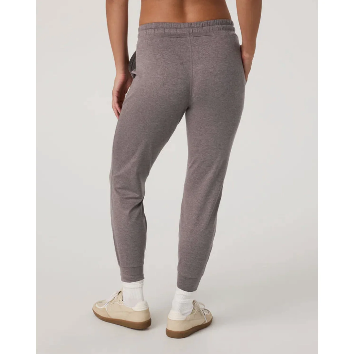 Vuori Women's Performance Jogger - Image 21